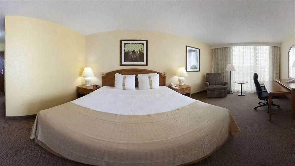 Holiday Inn Mayaguez & Tropical Casino By Ihg Resort