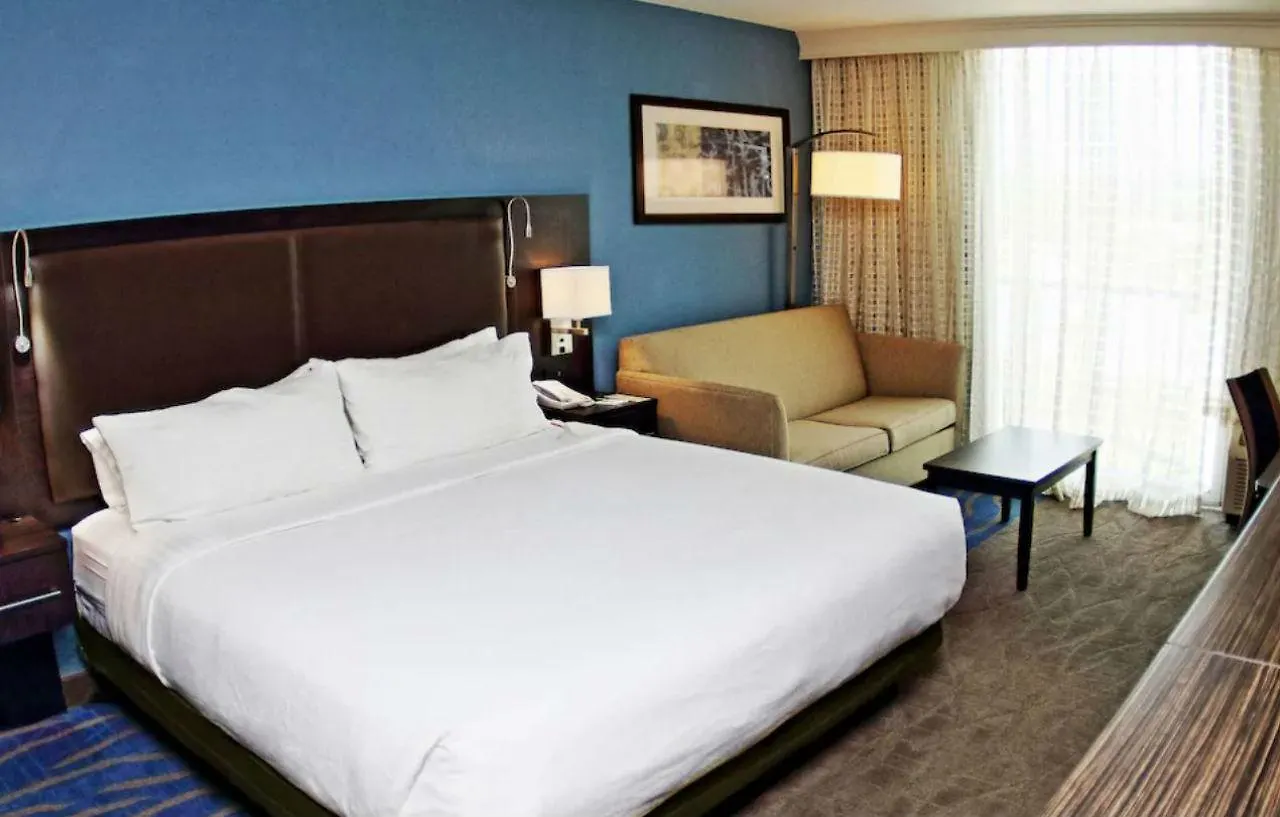 Holiday Inn Mayaguez & Tropical Casino By Ihg Resort